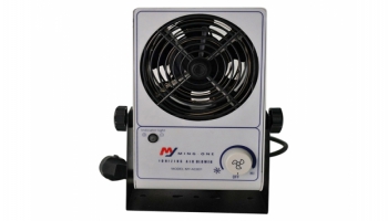 很多人对直流和交流的概念比较模糊，不清楚两者之间有什么区别，离子风机根据其放是电极（放电针）所使用的高压形式可分为交、直流两大类，其中直流风机分为脉冲直流，稳态直流、可变直流。交流风机分为脉冲交流，高频交流、工频交流。直流离子风机脉冲直流1.离子产生利用率最高。2.对外部的电磁干扰小于工频交流。3.放电频率可调节，消电距离最远，消电能力强。4.正负离子输出比可调节，便于智能化控制。5.放电极损耗较 